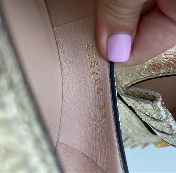 Gucci Metallic Gold Leather Marmont GG Pumps